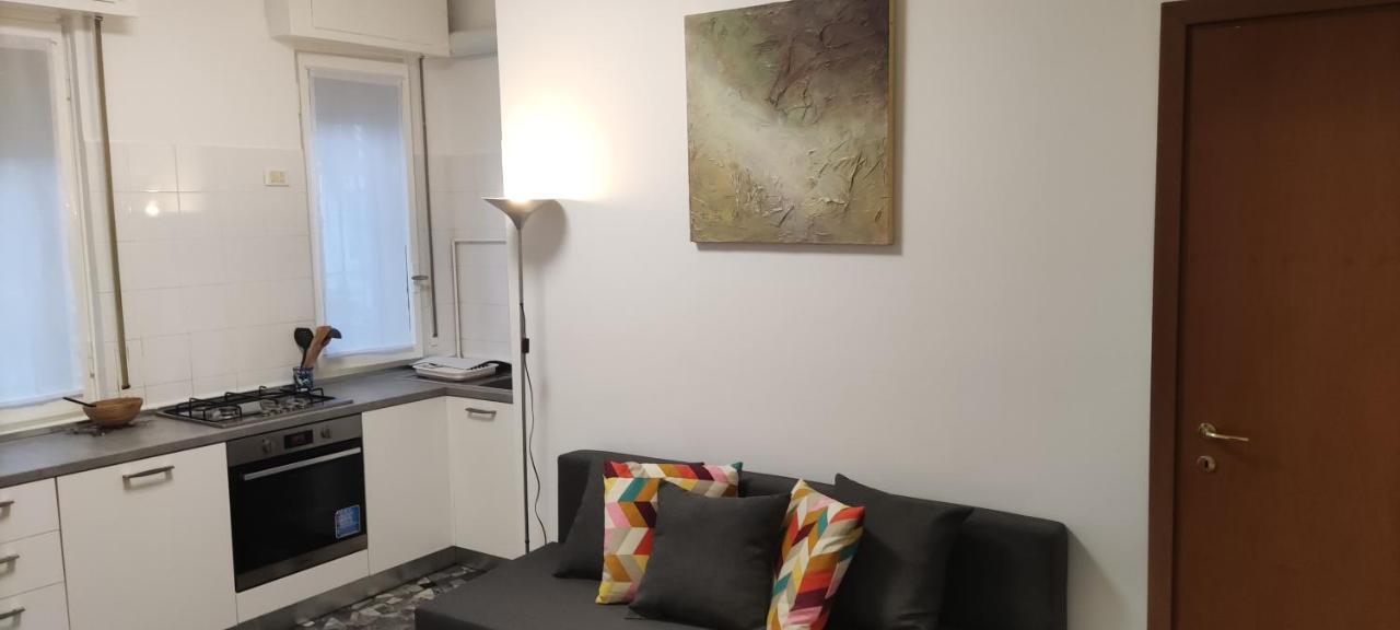 Melaverdeflat Milano Porta Venezia-Dateo Metro 4 Bagian luar foto